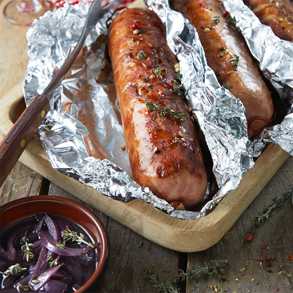 Saucisson à cuire de Lyon au vin rouge en papillote barbecue ou plancha