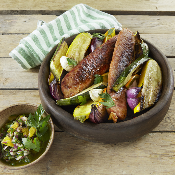 Saucisson à cuire de Lyon à la plancha, courgettes, oignons rouges, cremolata