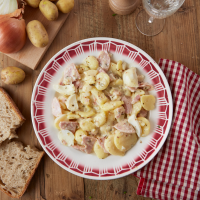 Salade de pommes de terre au véritable saucisson cuit de Lyon